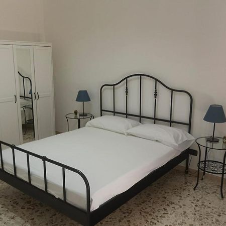 Alvarez De Toledo Bed & Breakfast Naples Exterior photo